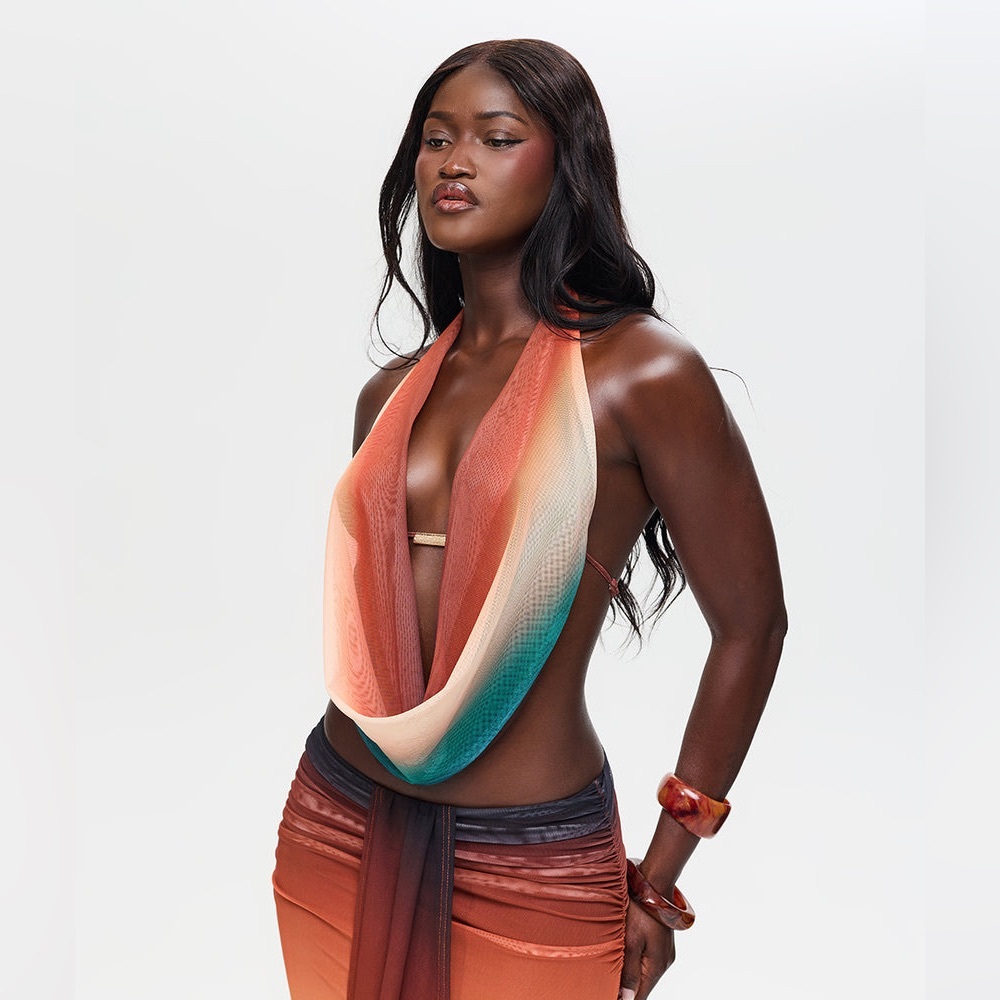 AQUARIUS TOP